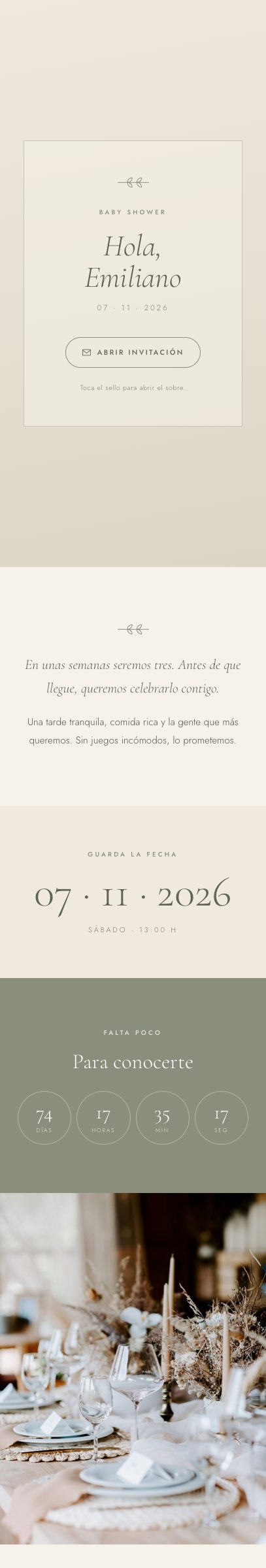 Invitación de baby shower en crema y greige con acentos en verde salvia